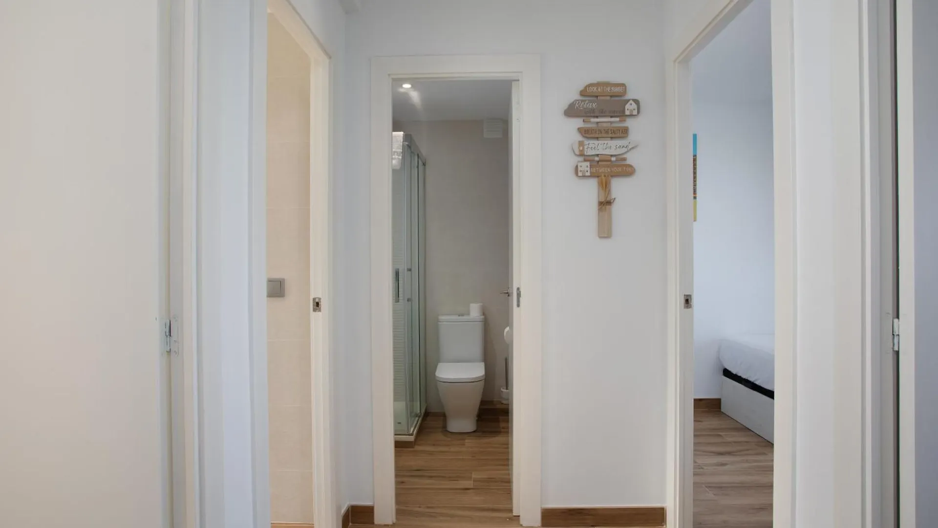 Apartament Gran Amb Vistes Al Mar, Piscina I Parquing 卡莱利亚德帕拉弗鲁赫尔 0*,