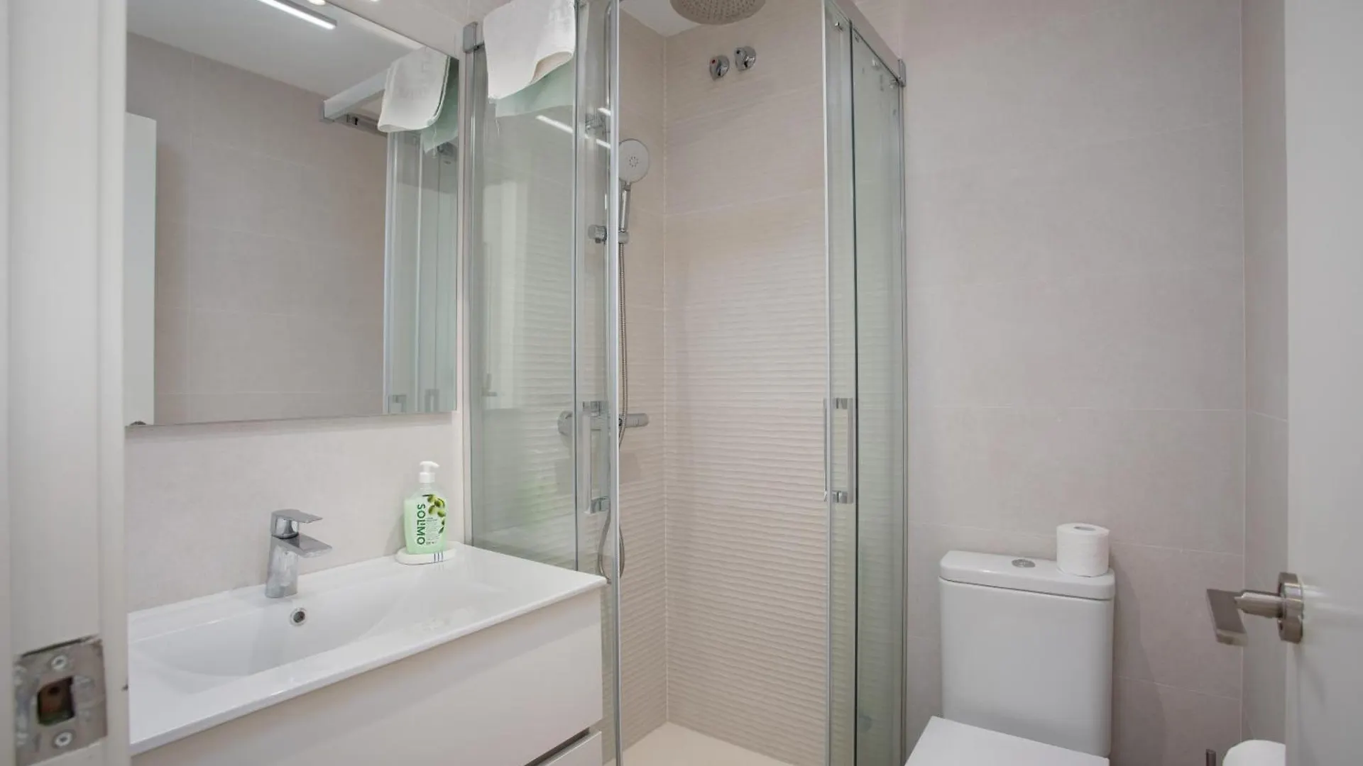 Apartament Gran Amb Vistes Al Mar, Piscina I Parquing 卡莱利亚德帕拉弗鲁赫尔